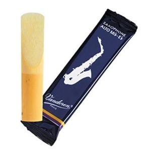 VANDOREN TRADITIONAL - reed for alto saxophone 1,0