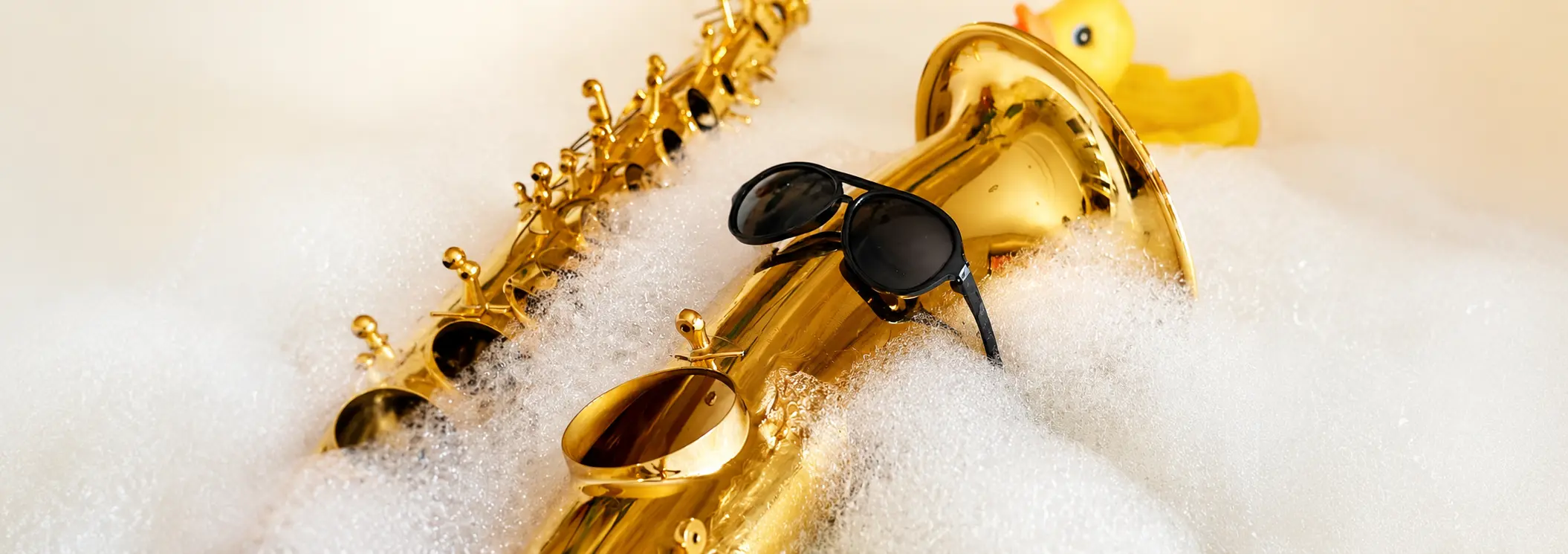 Muzyczne SPA w Slavik Music – saksofon w wannie